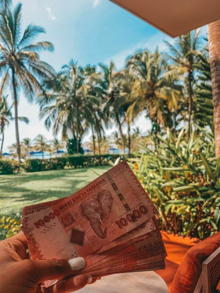 Explore Hidden Gems: Maximize Your Adventures on a Budget!
