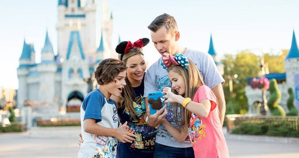 How to Maximize Enchanting Experiences with Walt Disney Vacation Packages